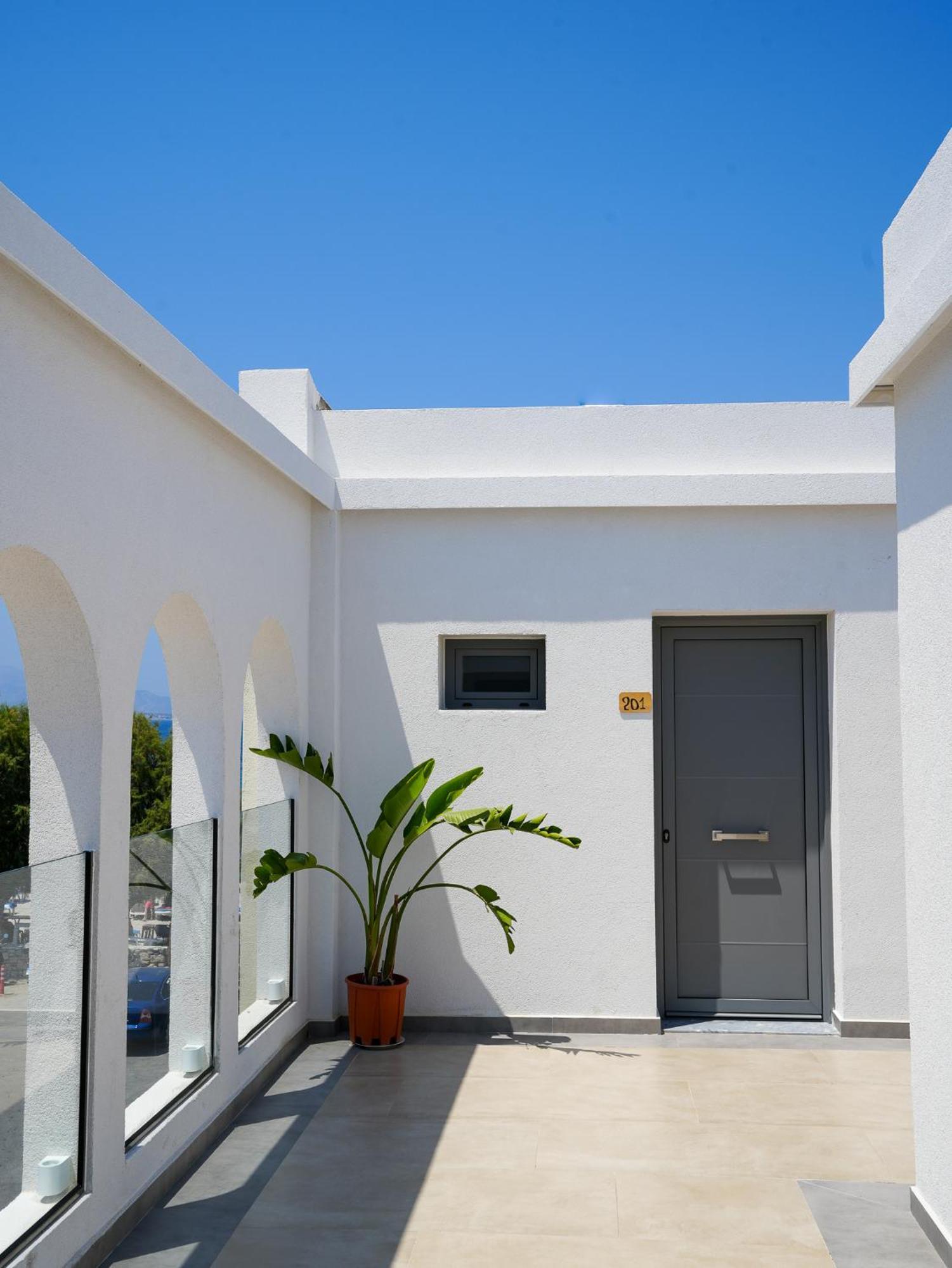 Seaside Marmari Hotel Exterior photo